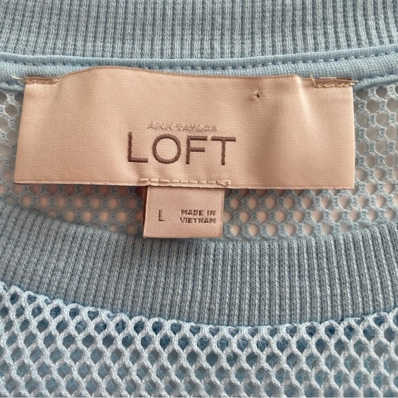 Loft Ann Taylor Loft Lace Blossoms Crop Tee Blue Blogger Favorite Size Large - Picture 4 of 8